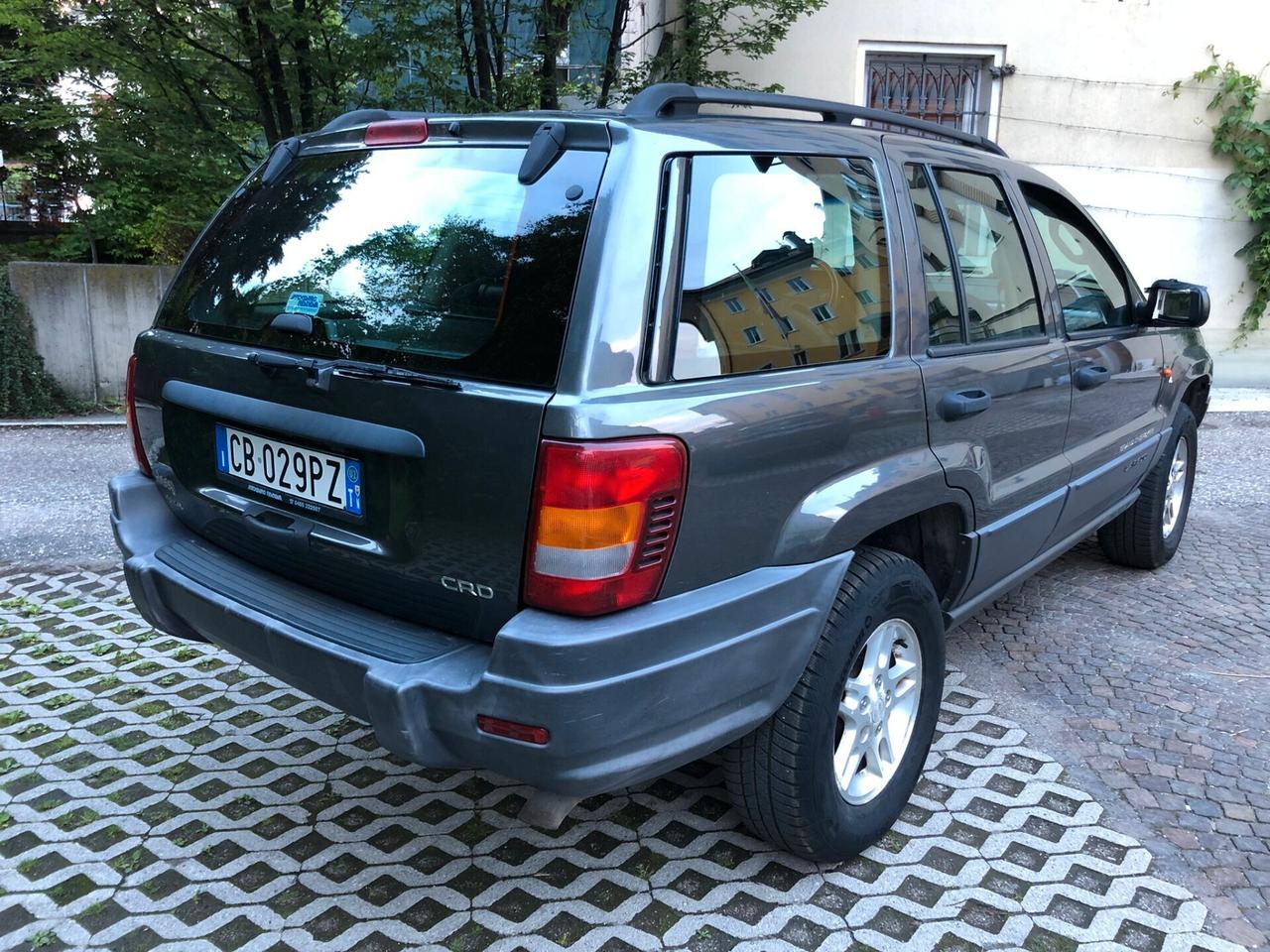 JEEP GRAND CHEROKEE 2.7 CRD QUADRA-TRAC LAREDO