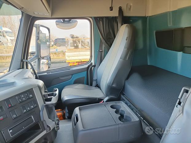 VOLVO FM 13 420 gancio scarrabile