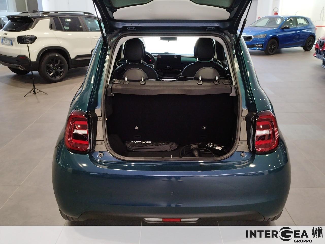 FIAT 500e 3+1 42 kWh
