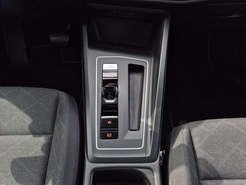 Volkswagen Golf 2.0 tdi Life 150cv dsg