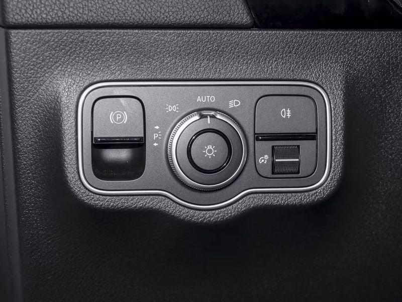 Mercedes-Benz GLA GLA 200 Auto AMG Line Premium NAVI MULTIBEAM LED CAMERA