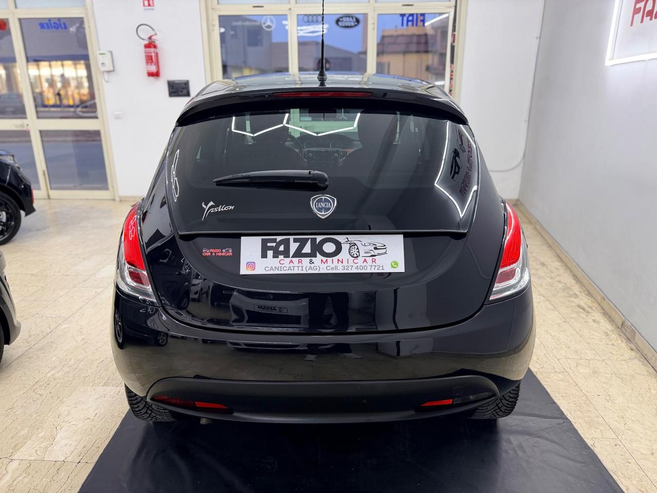 Lancia Ypsilon 1.2 69Cv