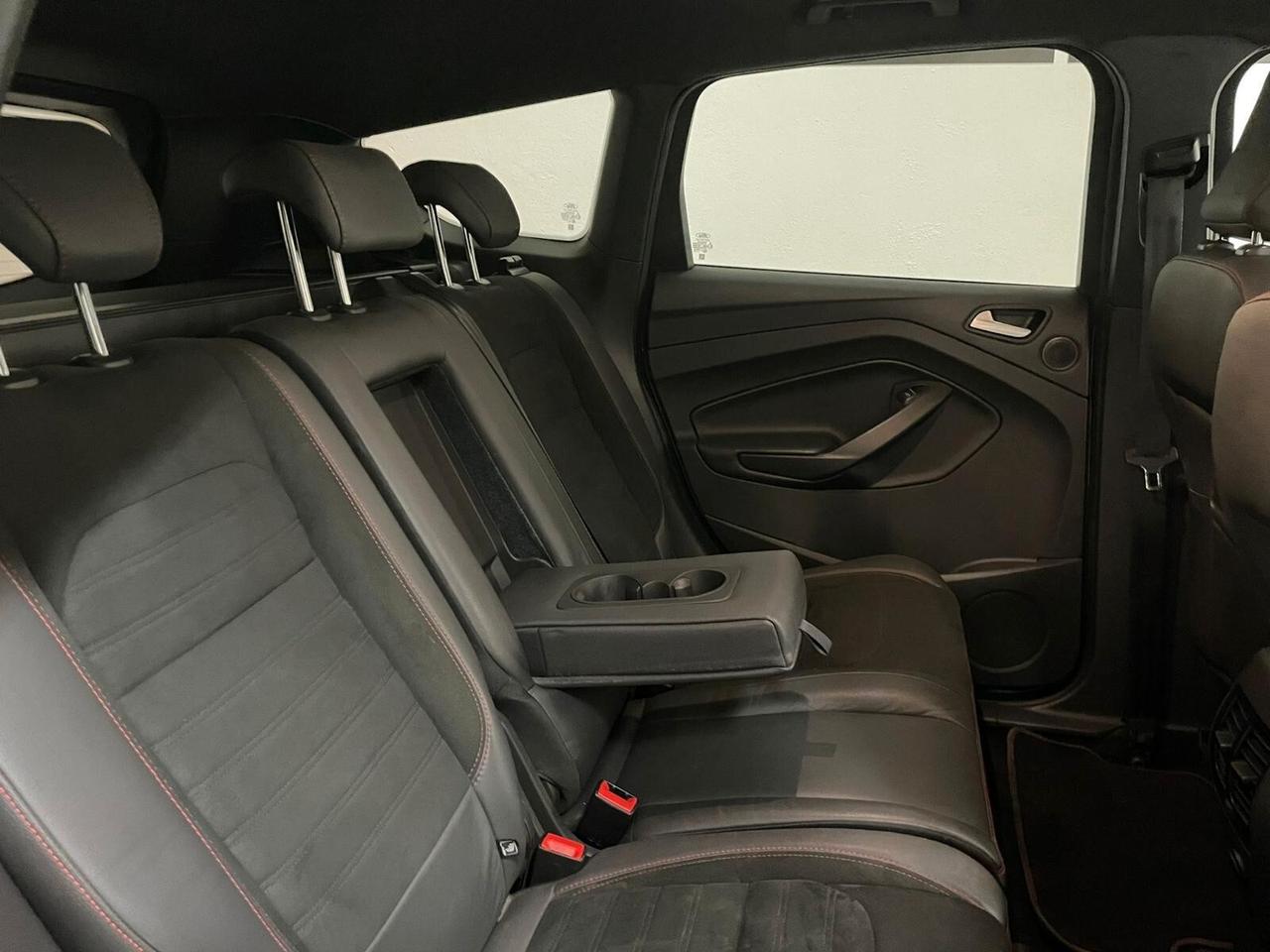 Ford Kuga ST-Line / 1.5 TDCI 120 CV /2019/