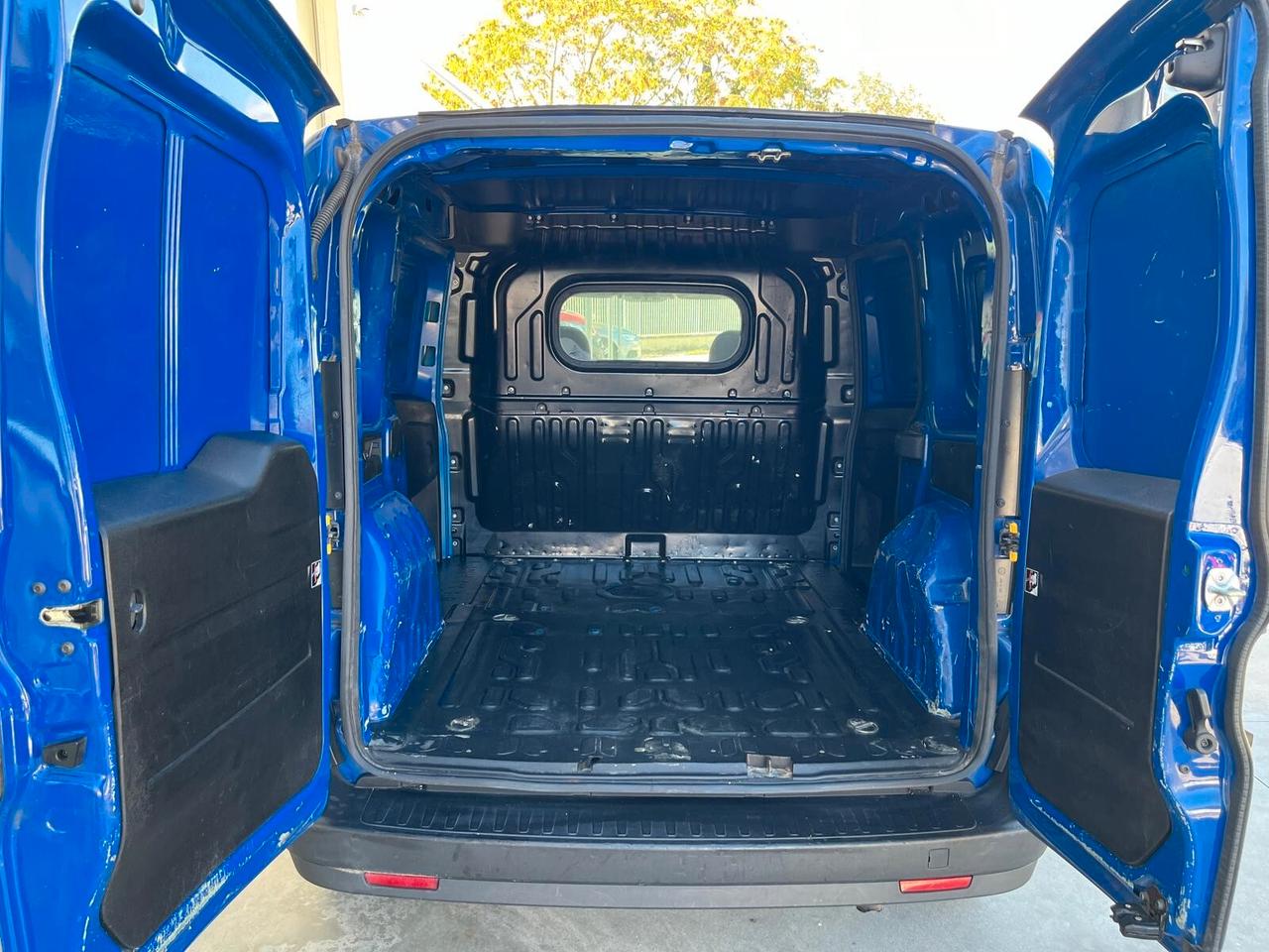 FIAT Doblo 3S 1.6Mjt 105 S&S Lounge 6M - 12-2019