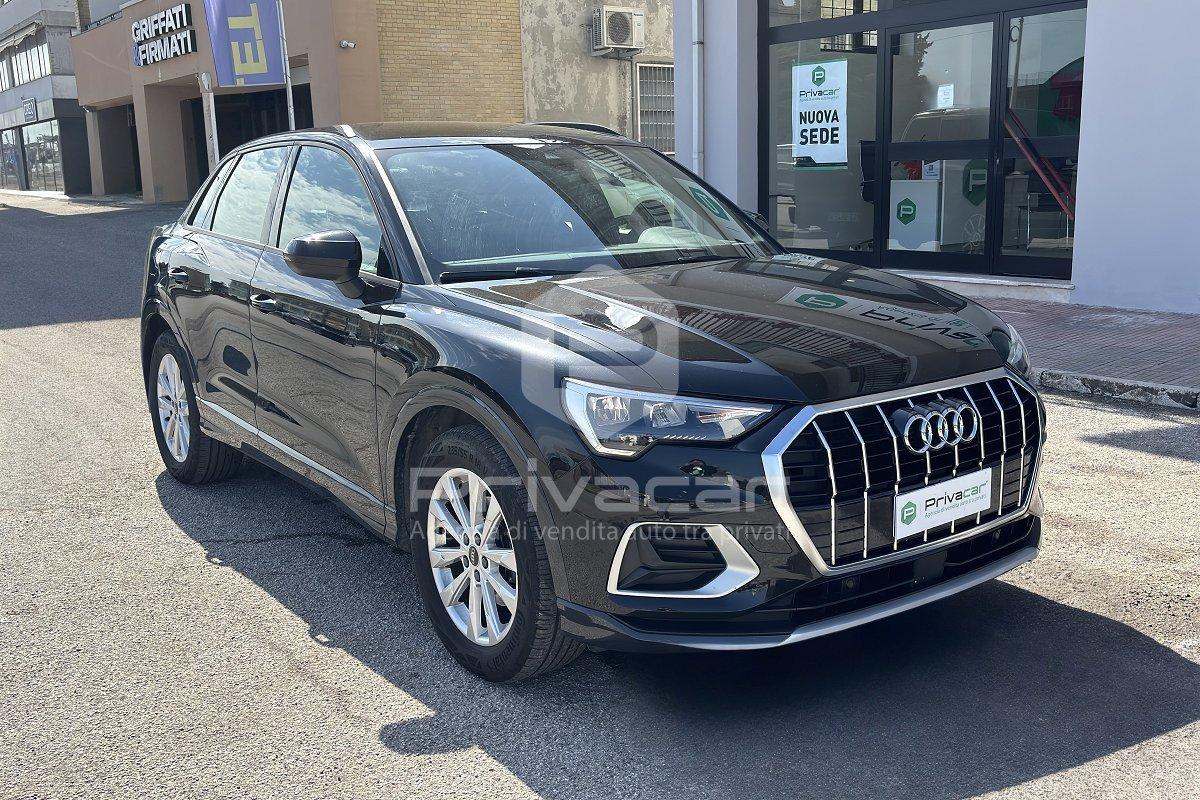 AUDI Q3 35 TDI S tronic Business Advanced