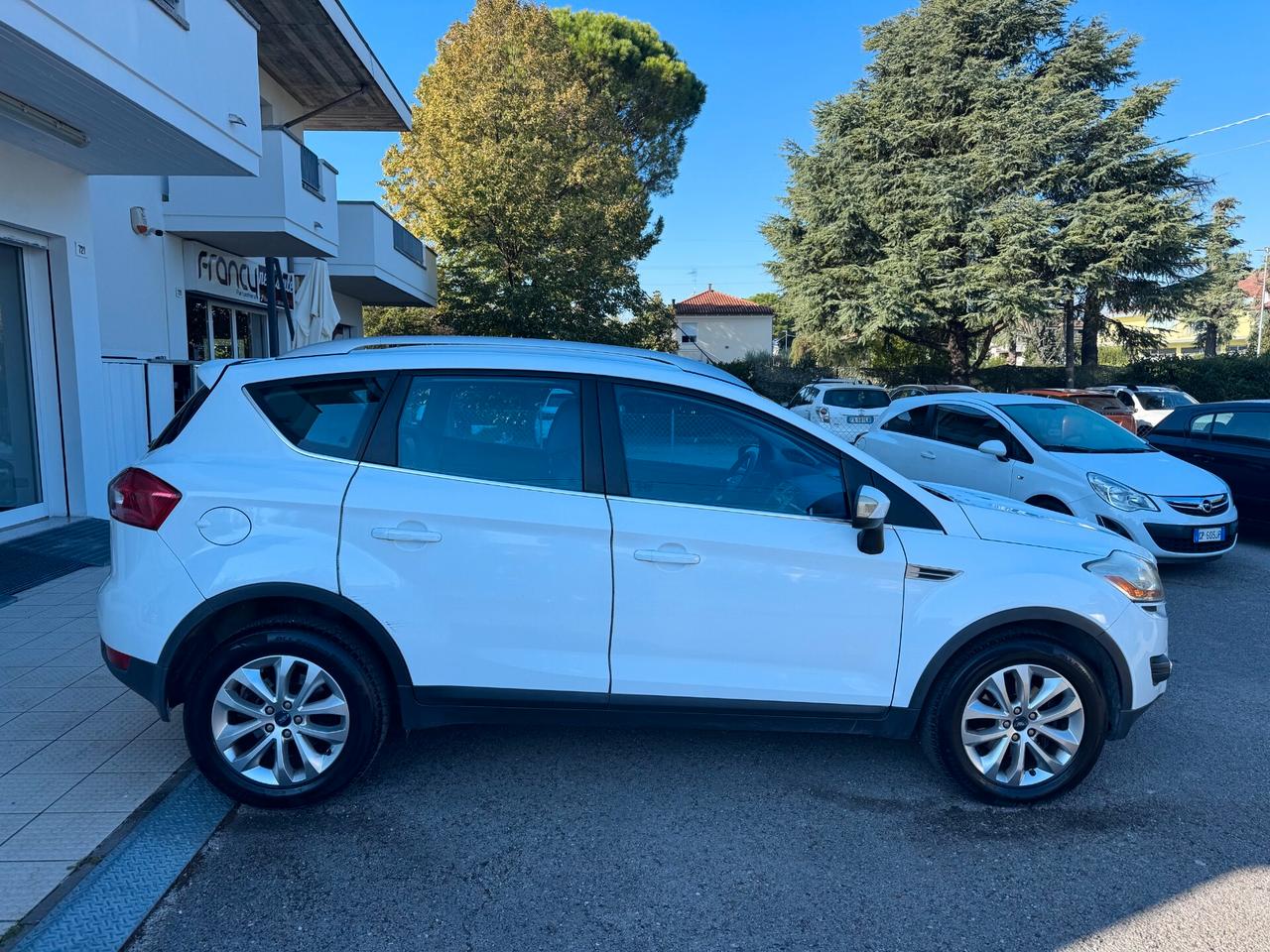 Ford Kuga 2.0 TDCi 136 CV 4WD Titanium DPF
