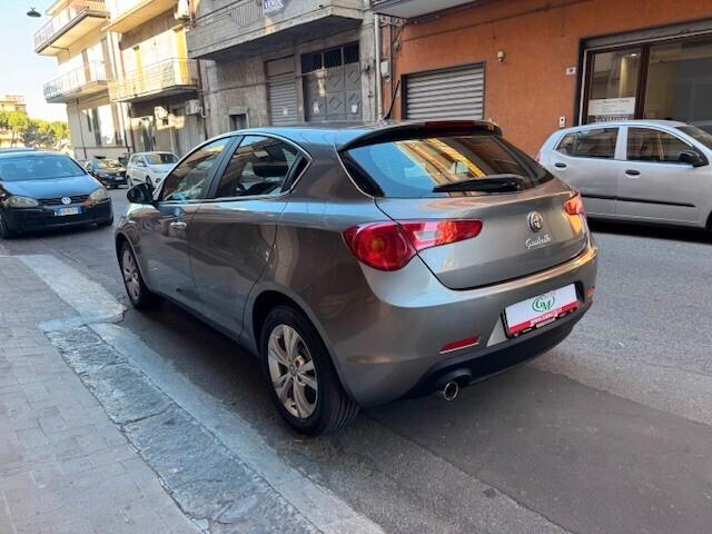 Alfa Romeo Giulietta 1.6 JTDm-2 Distinctive