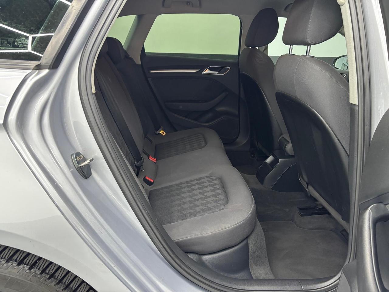 Audi A3 SPB 1.6 TDI clean diesel S tronic Ambition