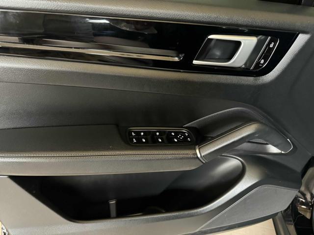 PORSCHE Cayenne ? 59.899,00 Coupè 3.0 21 RS PASM TETTO PANORAMA