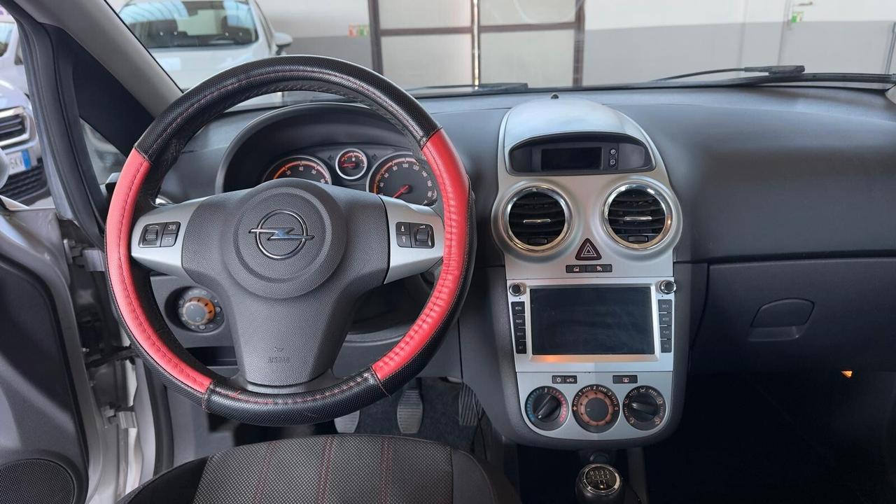 Opel Corsa 1.2 3 porte Sport