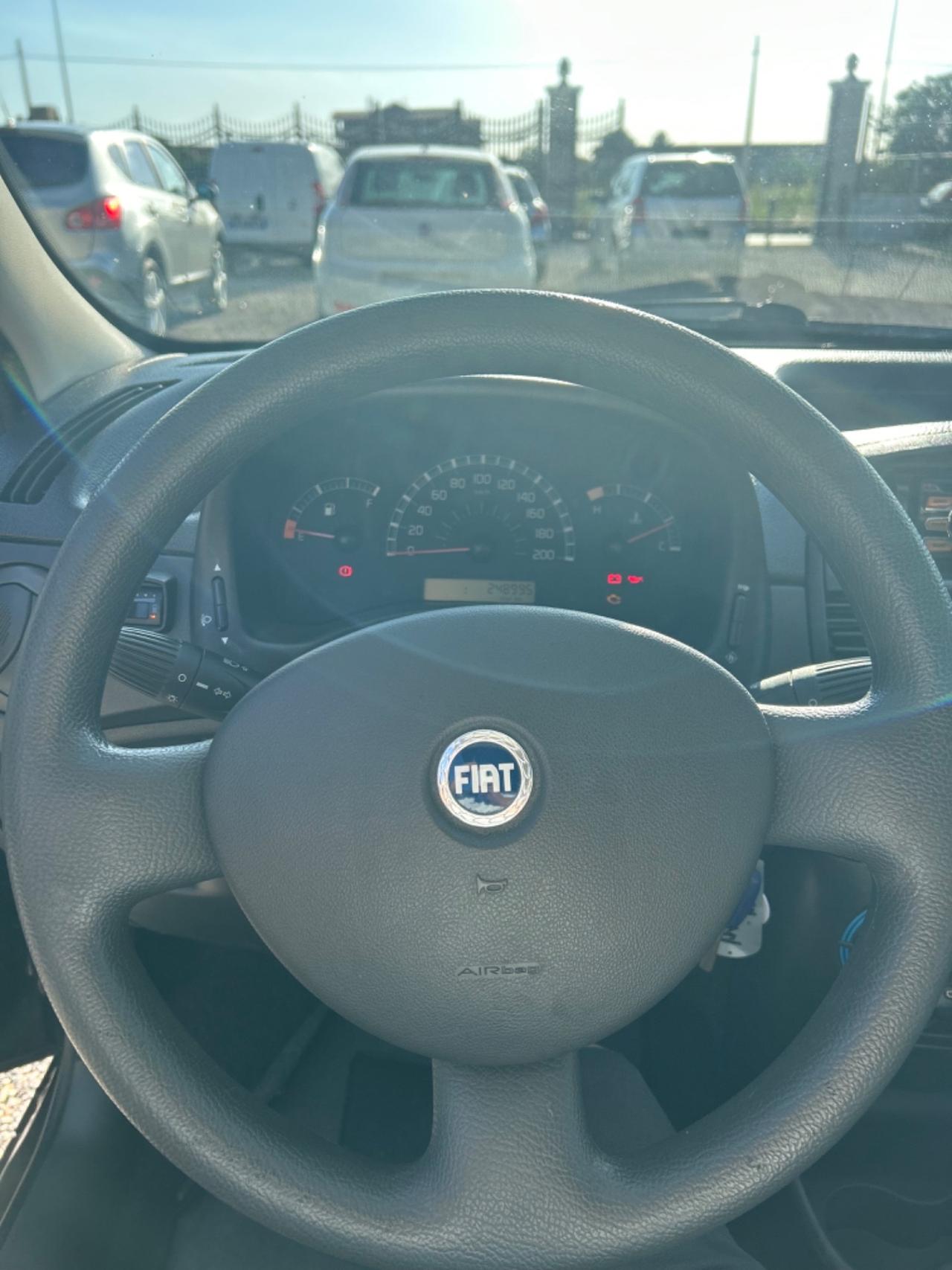 Fiat Punto 1.2 5 porte Active Natural Power