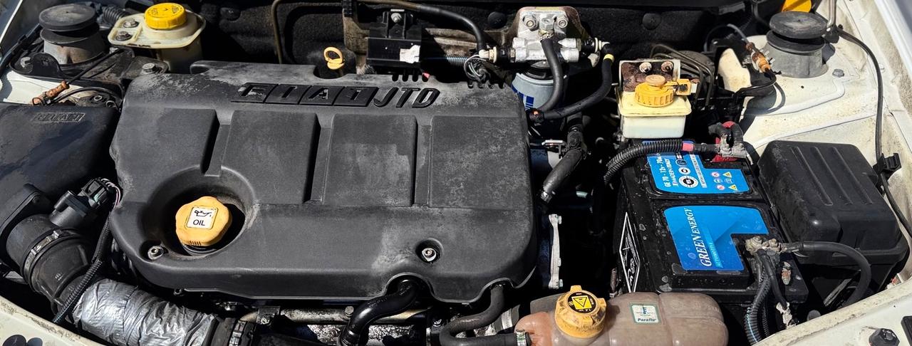 Fiat Strada 1.9 Diesel Pick up 80 Cv