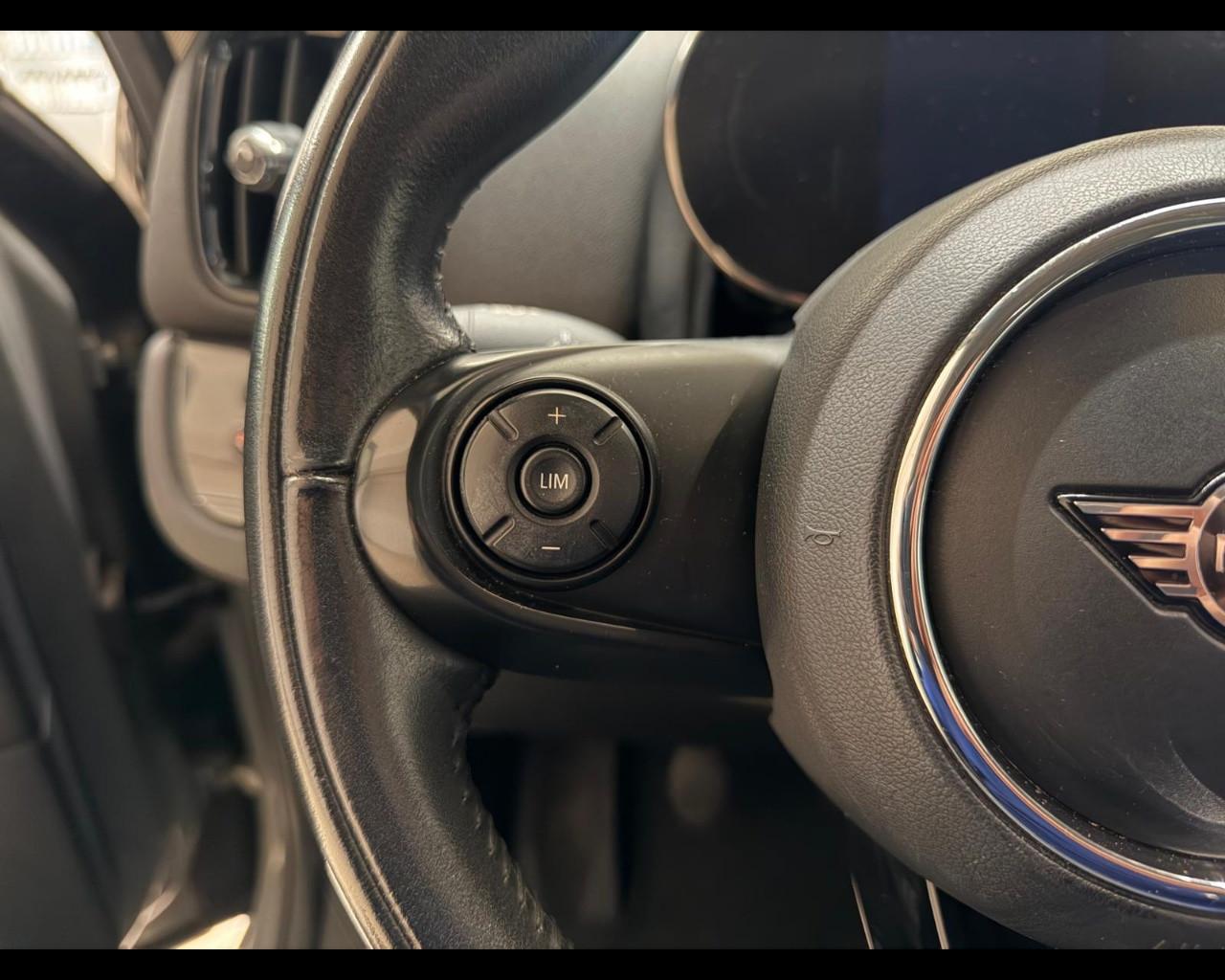 MINI Mini Countrym.(F60) - Mini 2.0 Cooper D Business Countryman