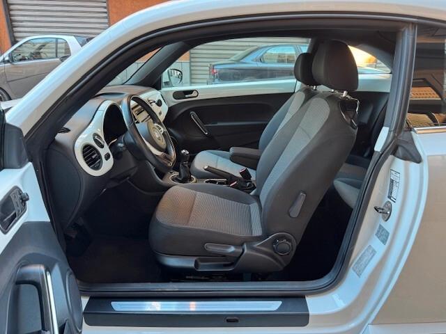 Volkswagen Maggiolino 1.6 TDI Design New Beetle