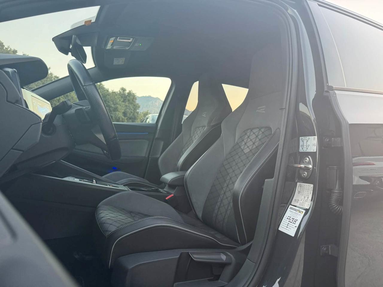 Volkswagen Golf 2.0 TDI 150 CV SCR R-Line