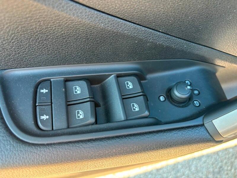 AUDI Q2 Q2 35 TDI quattro S tronic Admired Adva...