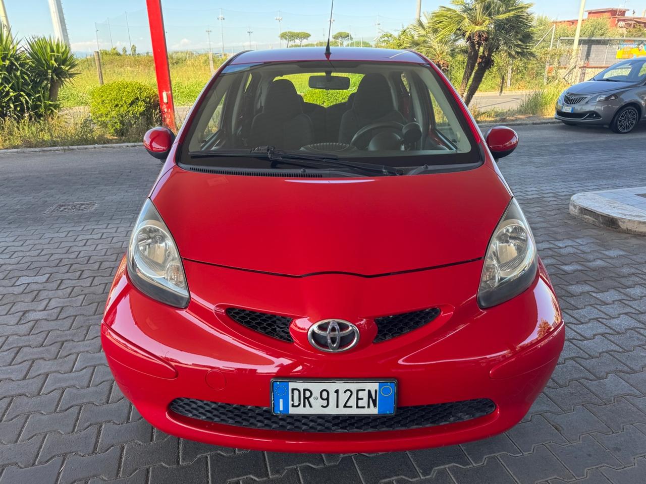 Toyota Aygo 1.0 12V VVT-i 5 porte Sol