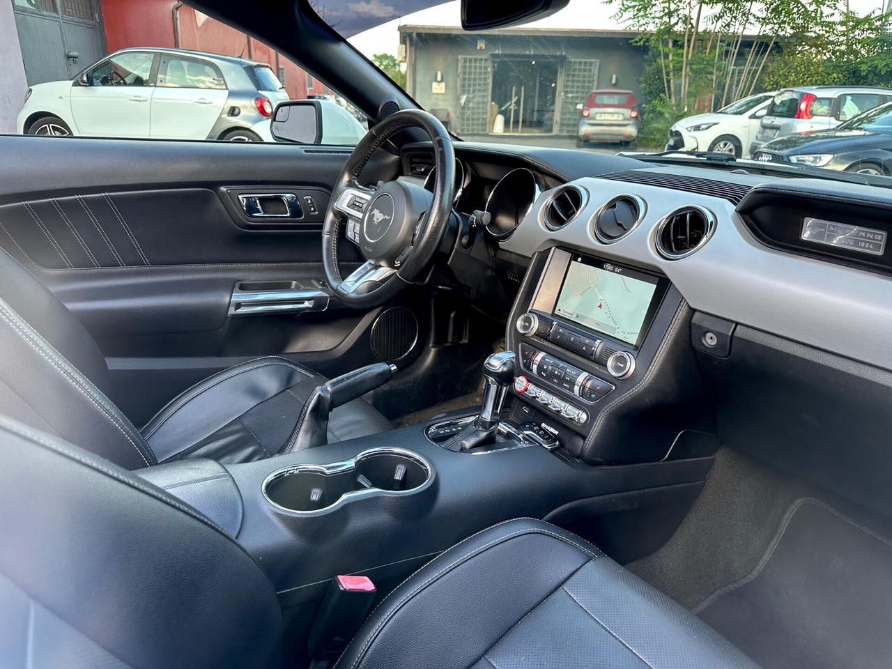 Ford Mustang Convertible 2.3 EcoBoost aut Gear Box