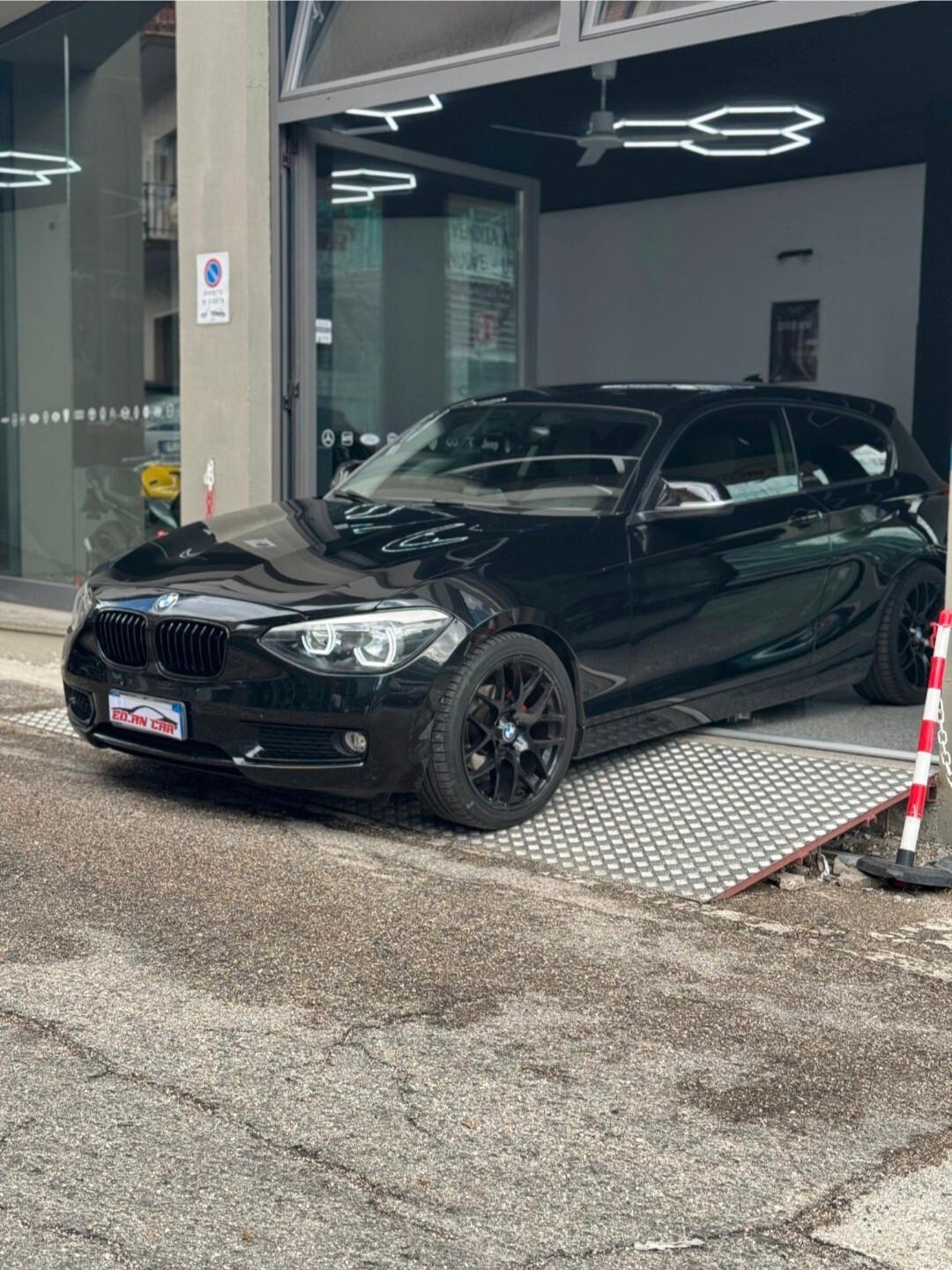 Bmw 116 116d 5p. Urban