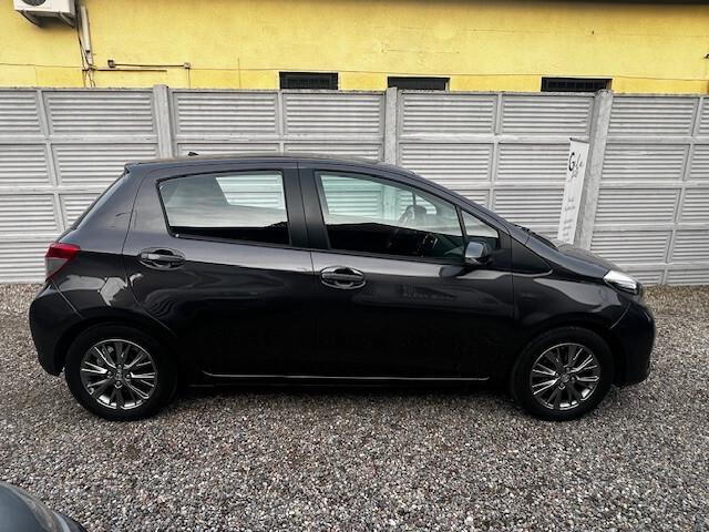 Toyota Yaris 1.3 5 porte Lounge