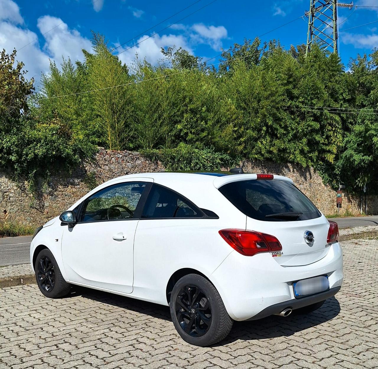 Opel Corsa 1.4 - GPL Tech b-Color - Full Optional