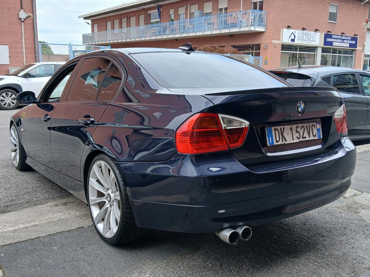 BMW 320d 177CV aut. Futura