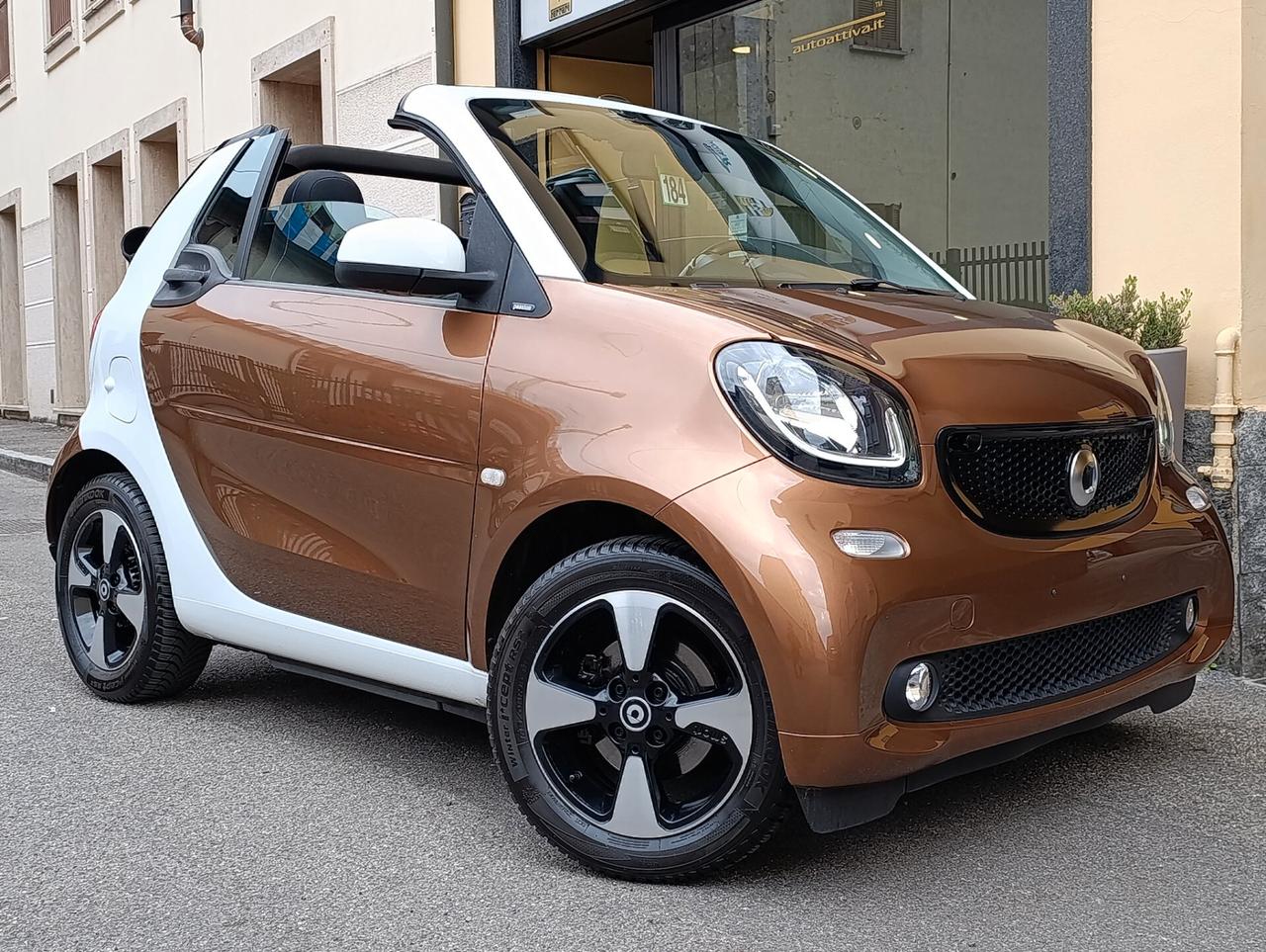 Smart ForTwo 90 0.9 Turbo aut. cabrio Passion navi telecamera