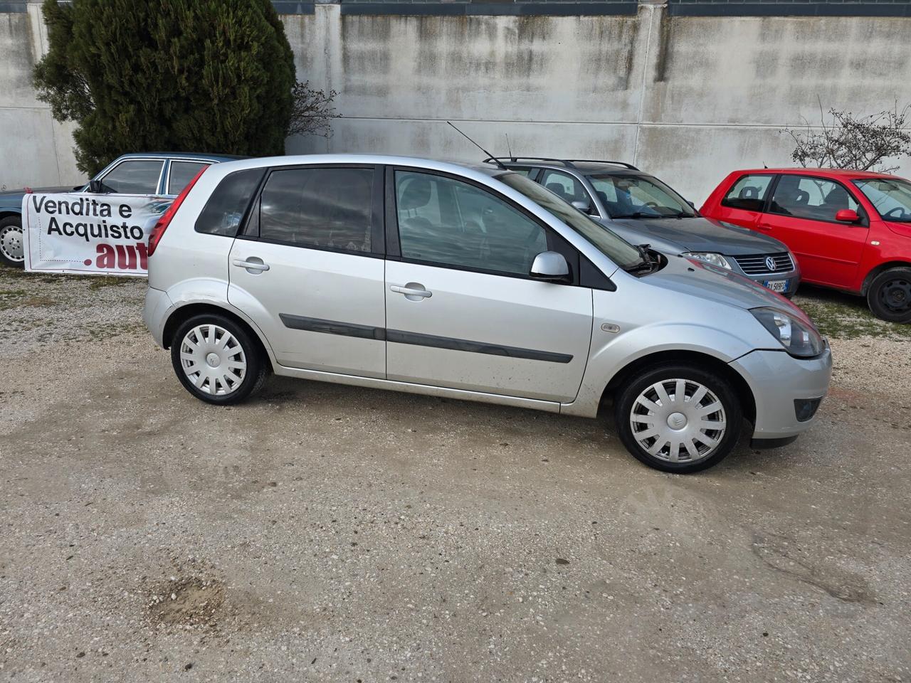 Ford Fiesta 1.4 TDCi 5p. Ghia