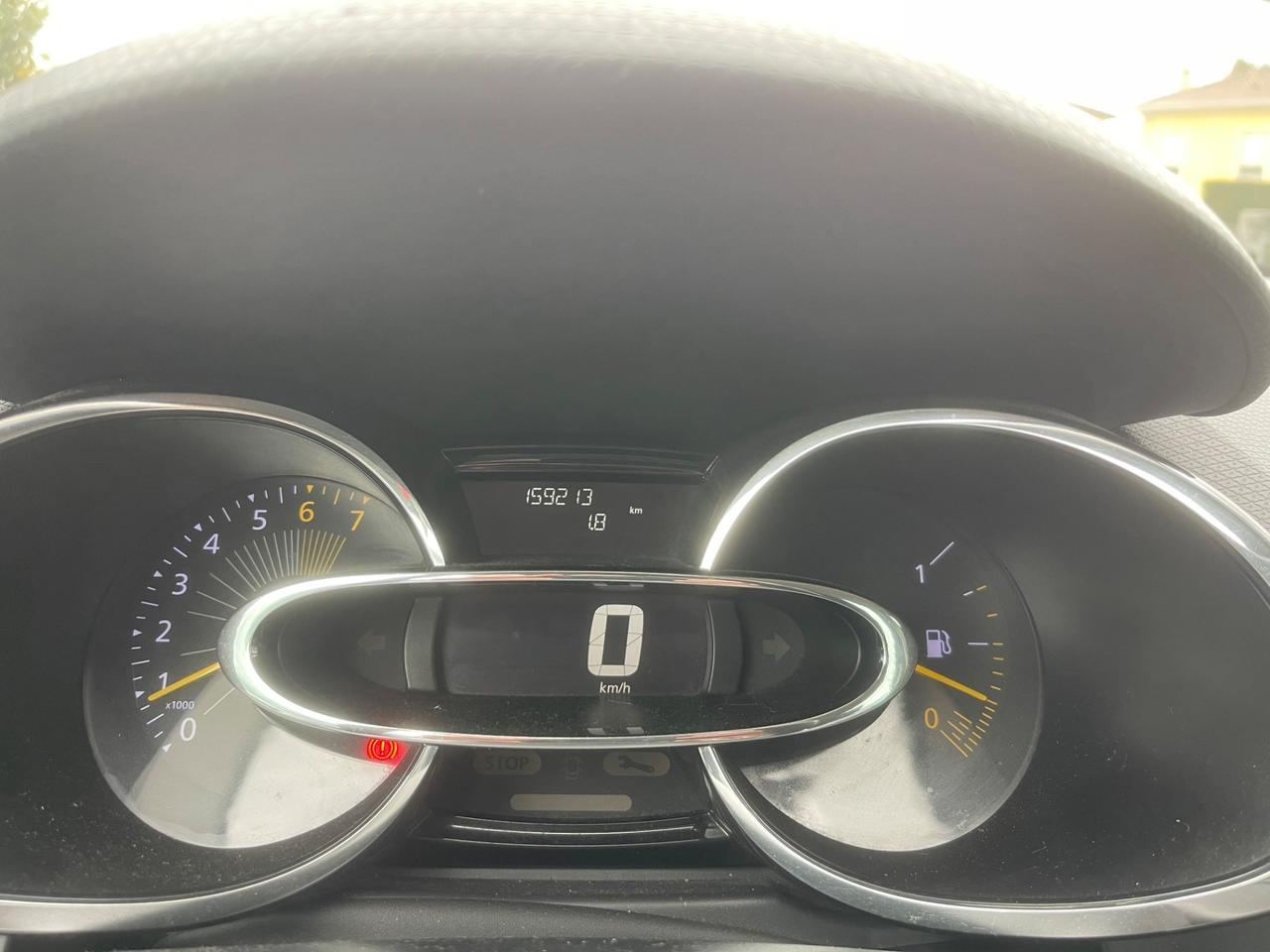 Renault Clio 1.2 75CV GPL 5 porte Costume National