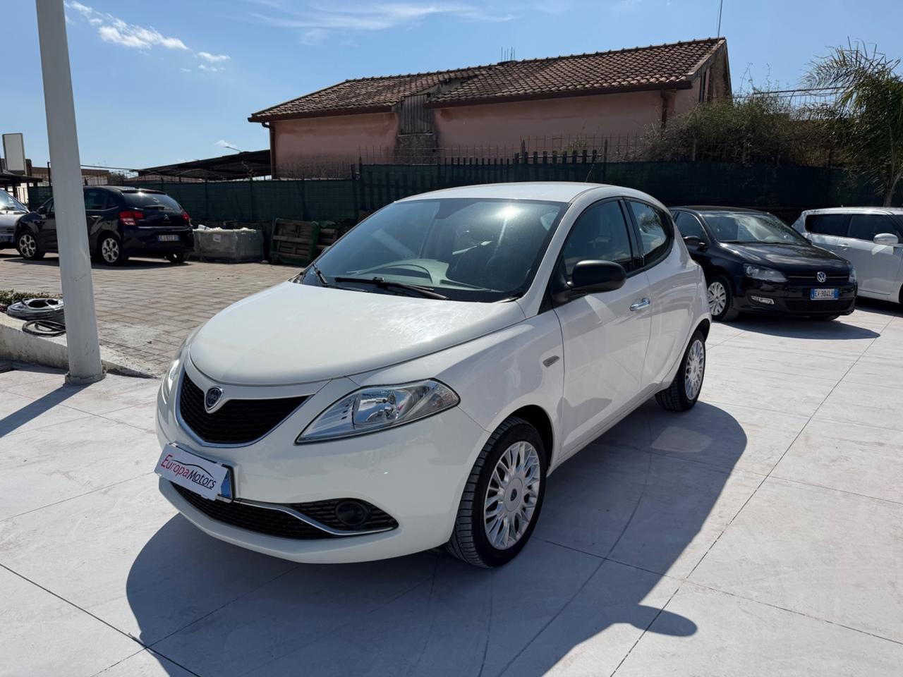Lancia Ypsilon 1.2 69 CV 5 porte Platinum