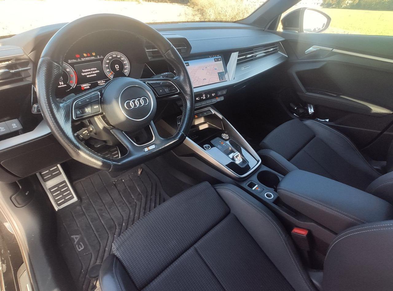 AUDI A3 SPB 35 TFSI mhev S line s-tronic!