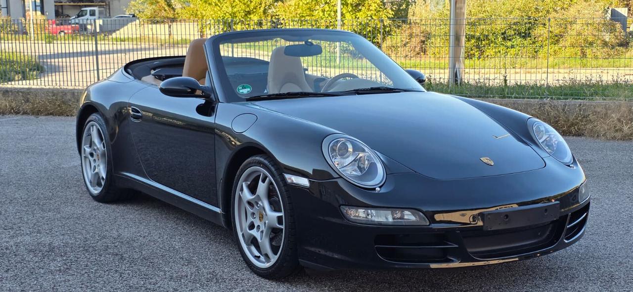 Porsche 911 Carrera Cabriolet