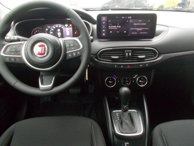 FIAT Tipo Cross 1.5 T4 130cv Hybrid DCT Cross 338.7575187 MASSARI MARCO KM. ZERO