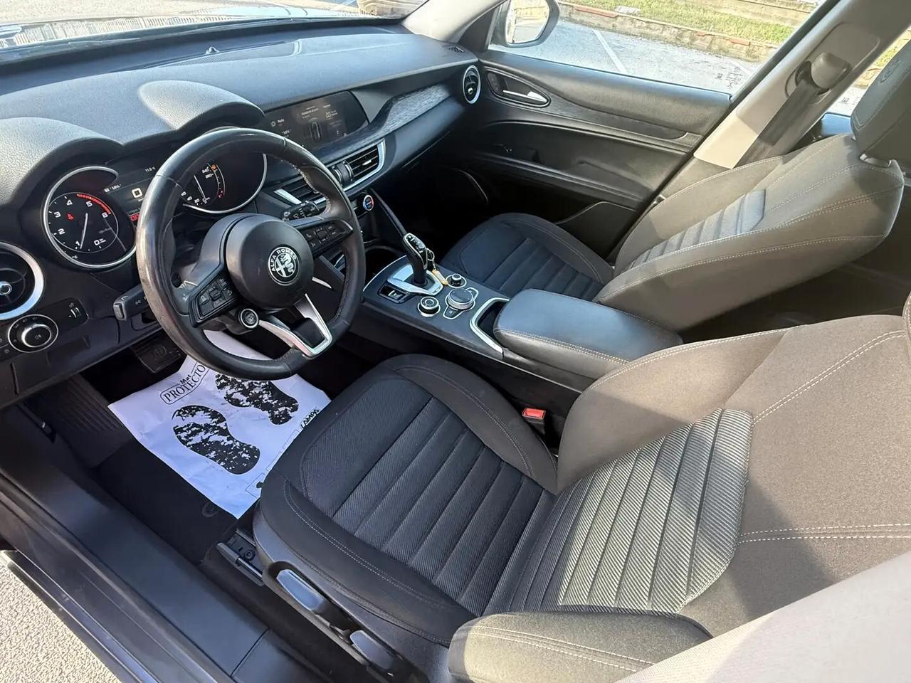 Alfa Romeo Stelvio 2.2 Turbodiesel 190 CV AT8 Q4 Business