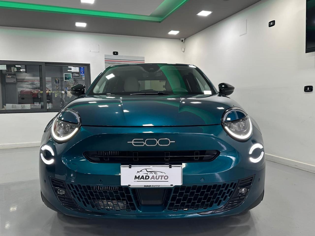 Fiat 600 Hybrid 110 CV DCT MHEV La Prima