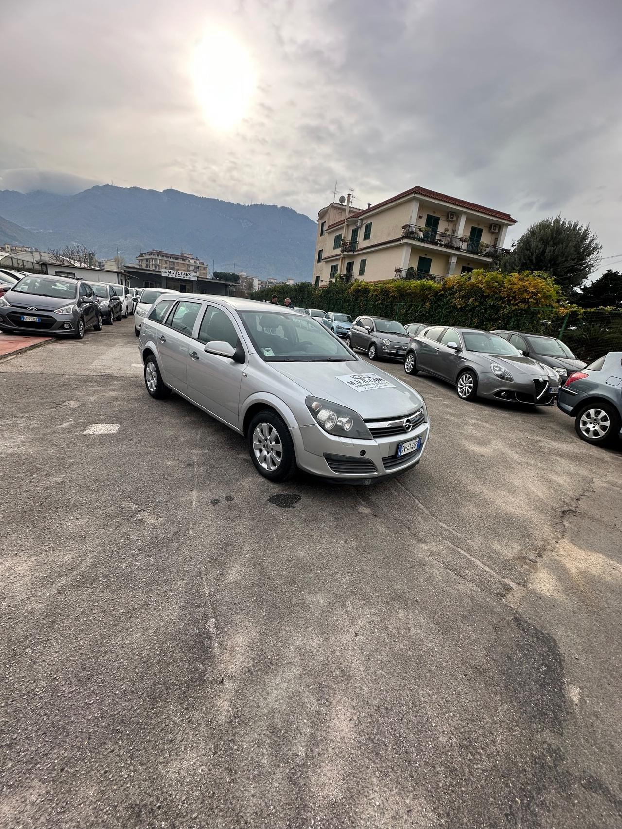 Opel Astra 1.4 16V Twinport 5 porte Enjoy