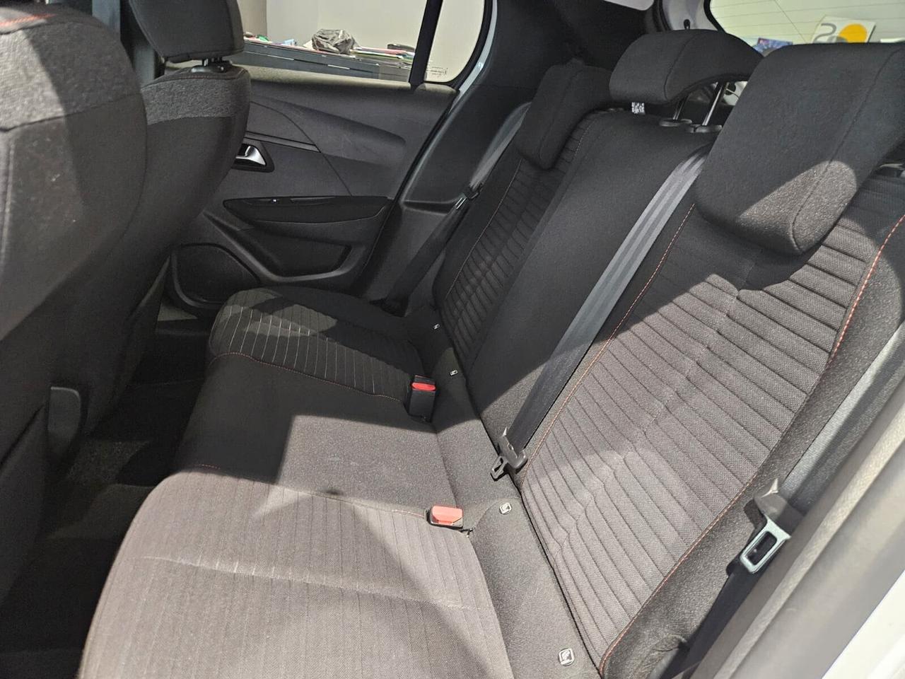 208 100cv EAT8 5 porte Allure Pack N1 IVA ESP