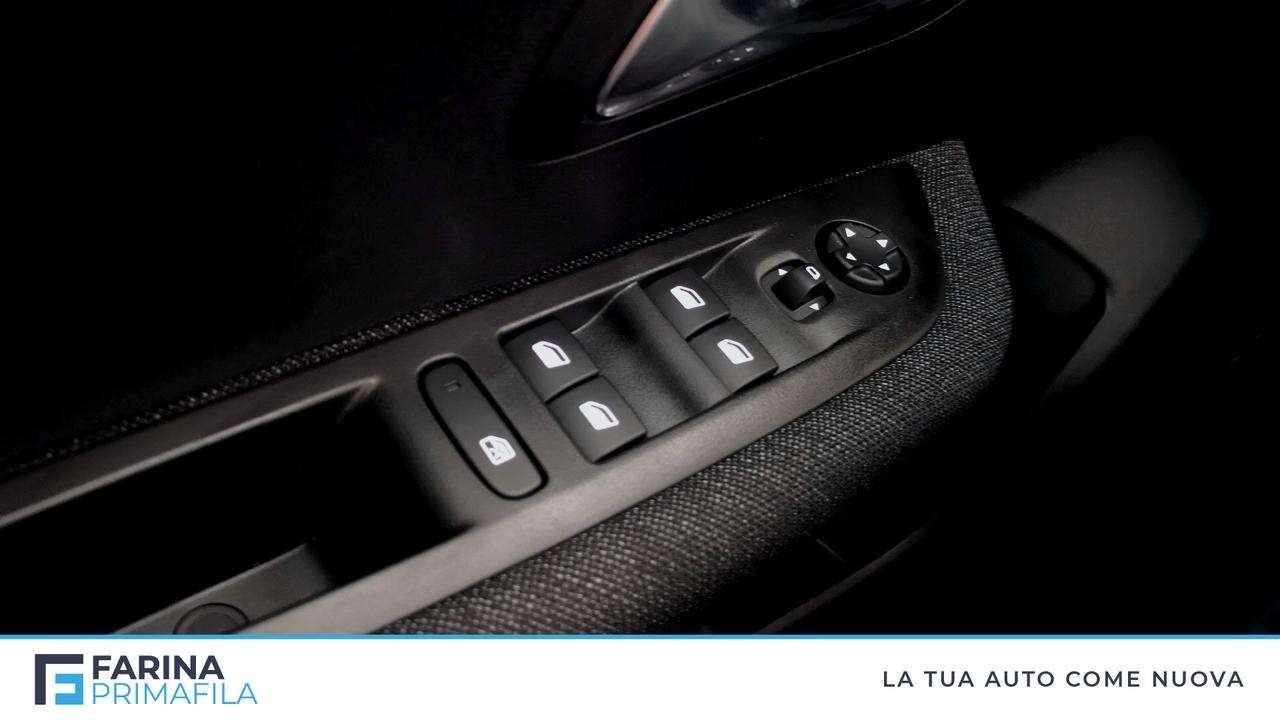 PEUGEOT 208 5P - STYLE Hybrid 100 E-DCS6