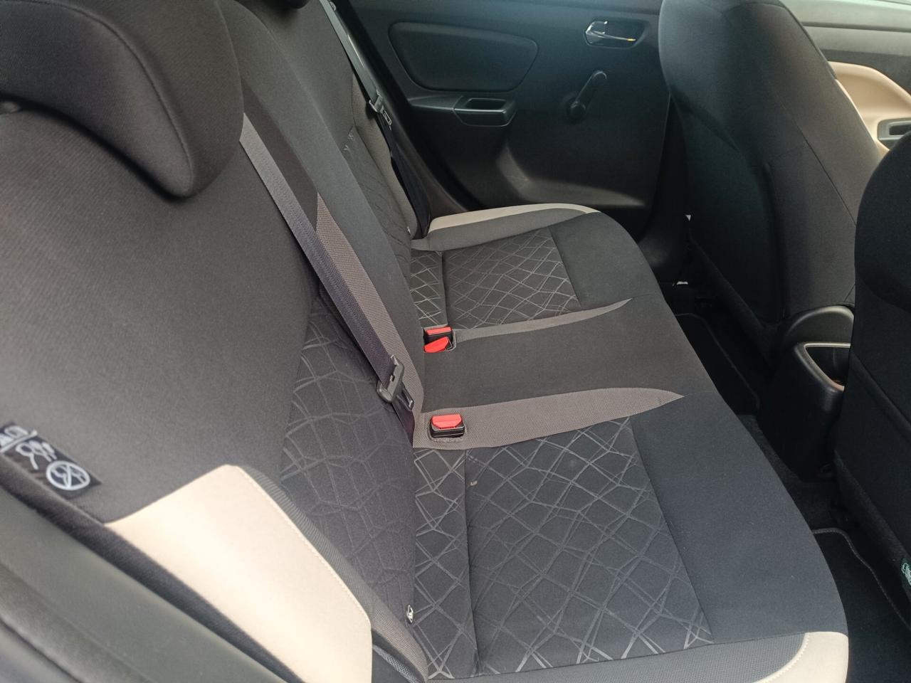 Nissan Micra 1.0L 12V 5 porte Acenta