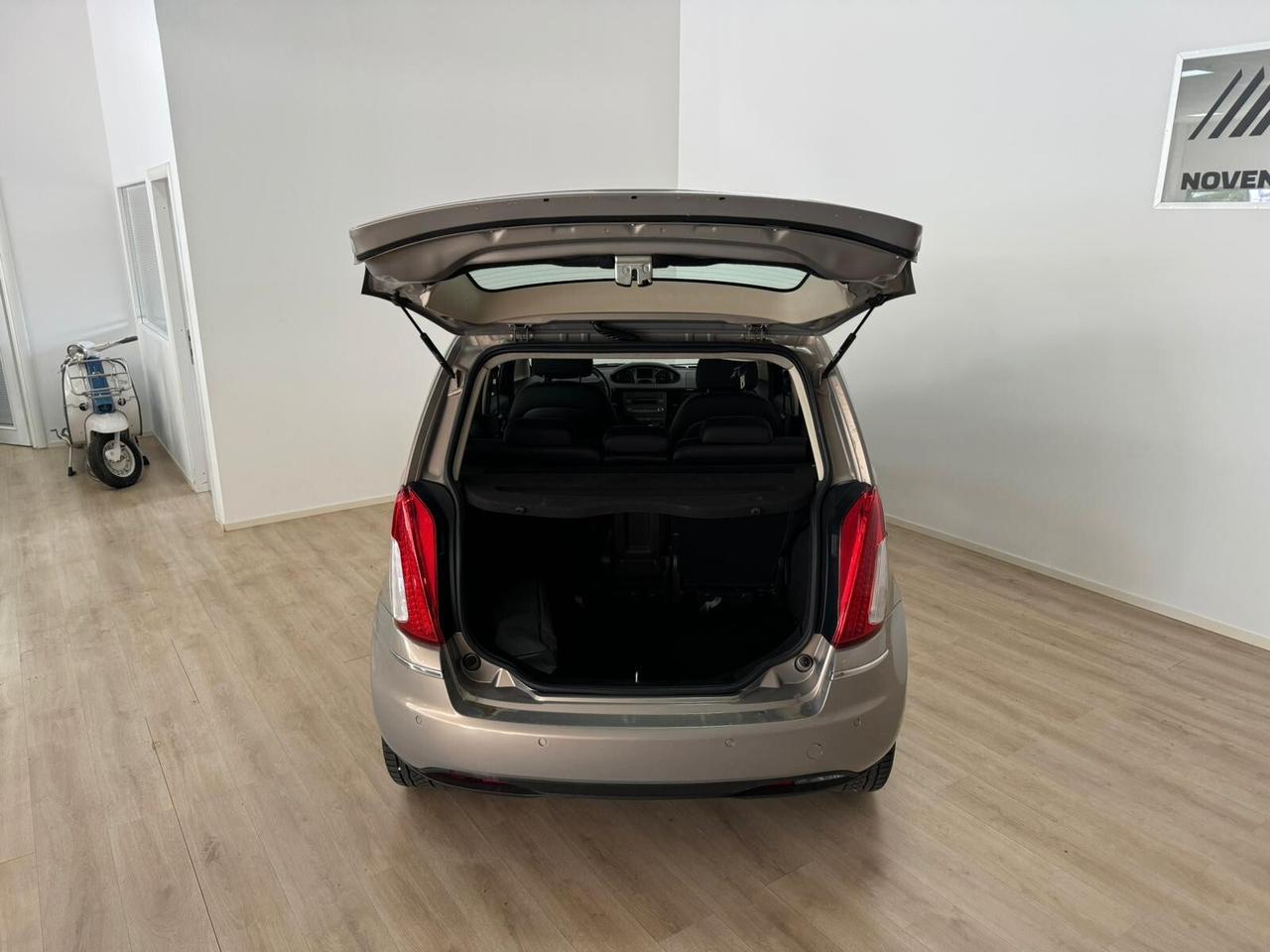 Lancia MUSA 1.4 16V AUTOMATICA