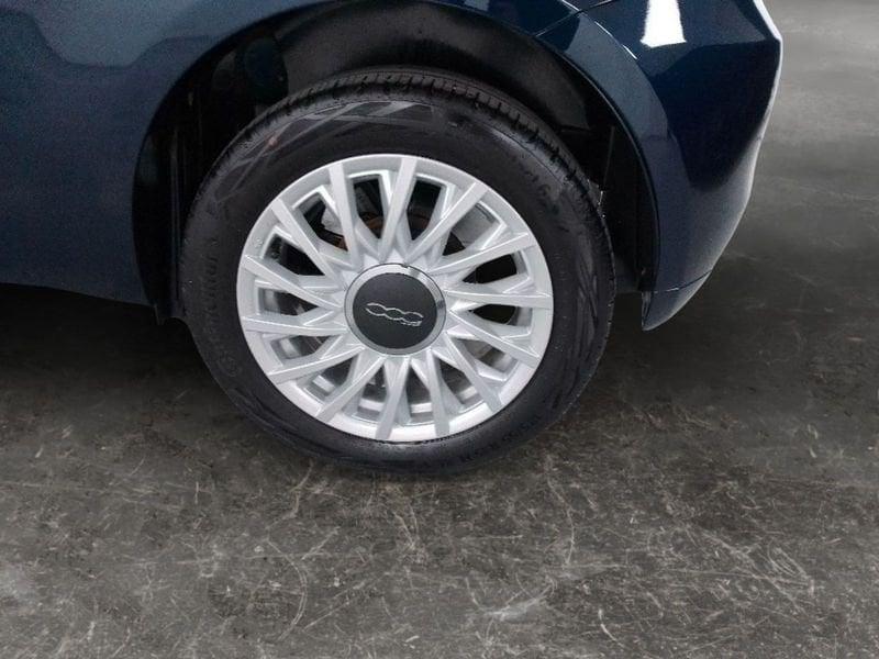 FIAT 500C 1.0 hybrid Dolcevita 70cv