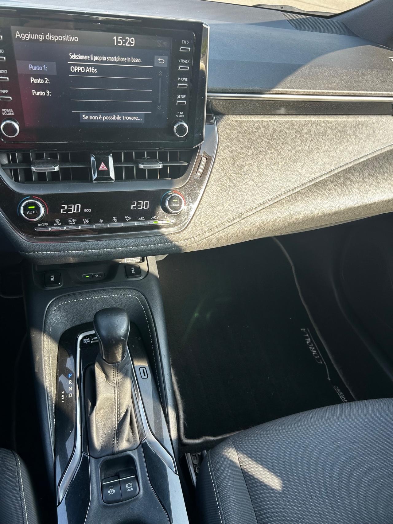 Toyota Corolla 2.0 Hybrid Lounge