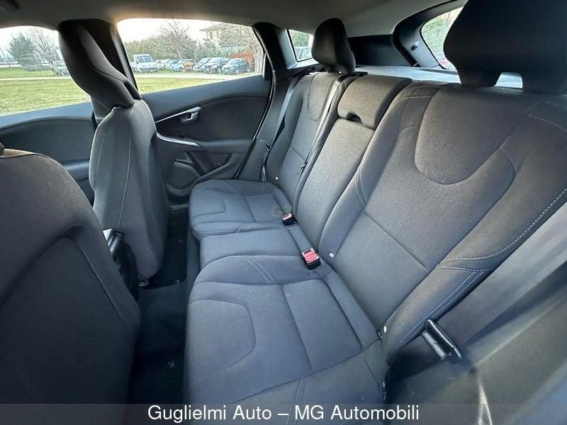 Volvo V40 Cross Country D2 Geartronic Momentum