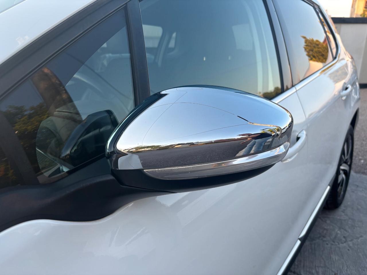 Peugeot 2008 BlueHDi 100 Allure (Gancio Traino)
