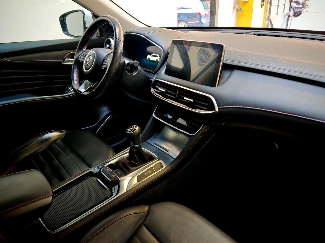 Mg HS 1.5 Luxury Turbo GARANZIA UFFICIALE 2030