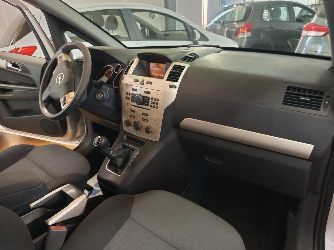 Opel Zafira 7 posti, 133 Mila chilometri ok neopatentati