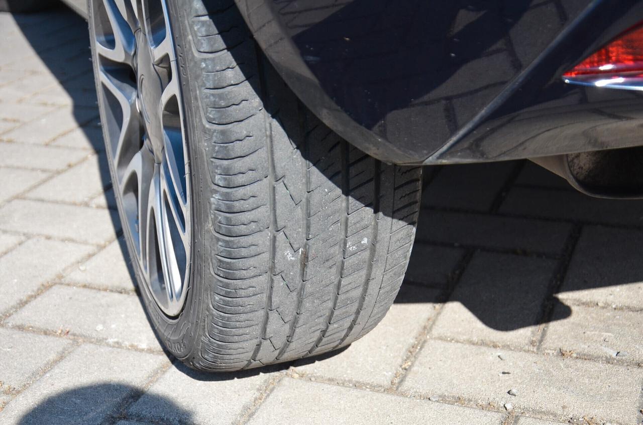 Lancia Ypsilon 1.3 MJT 16V 95 CV 5 porte S&S Gold