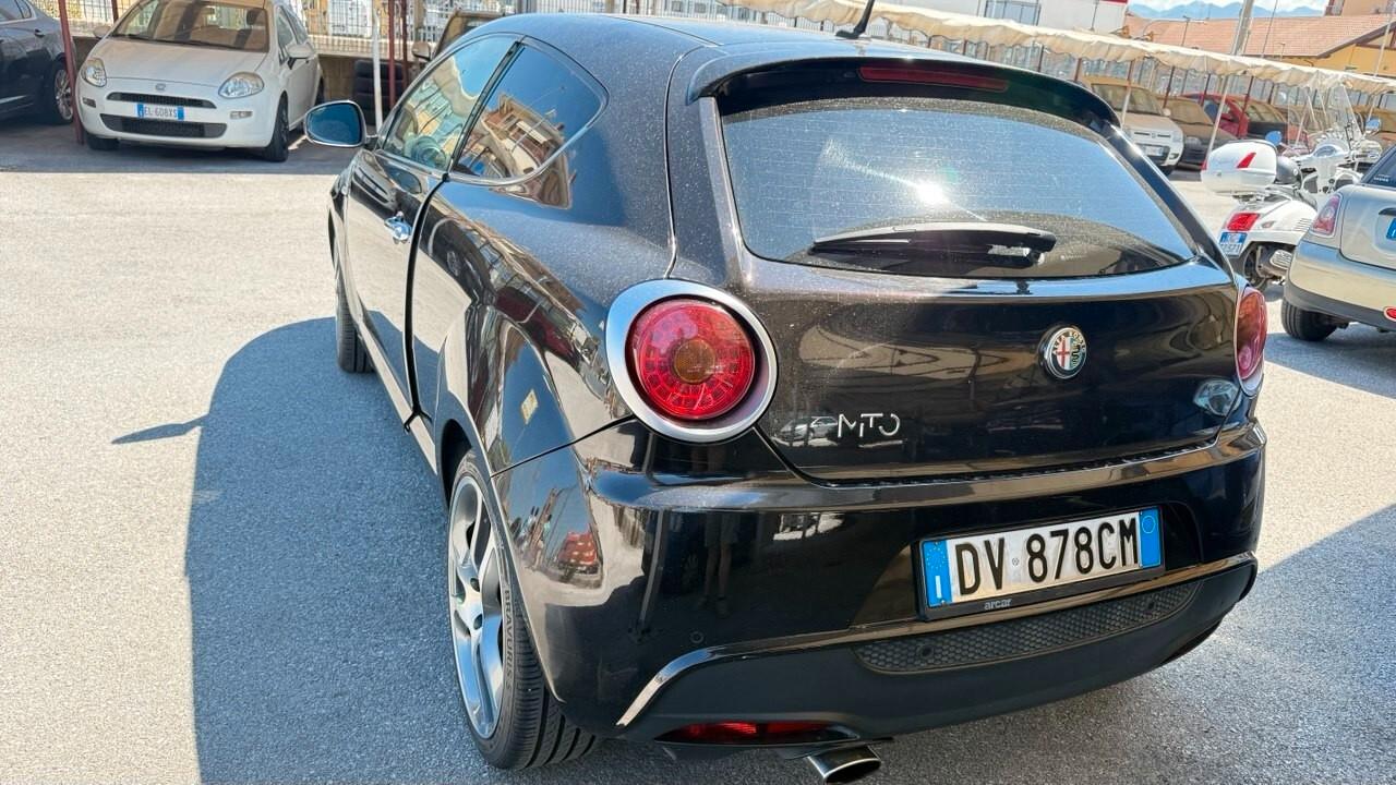 Alfa Romeo MiTo 1.6 JTDm 16V Distinctive Sport Pack
