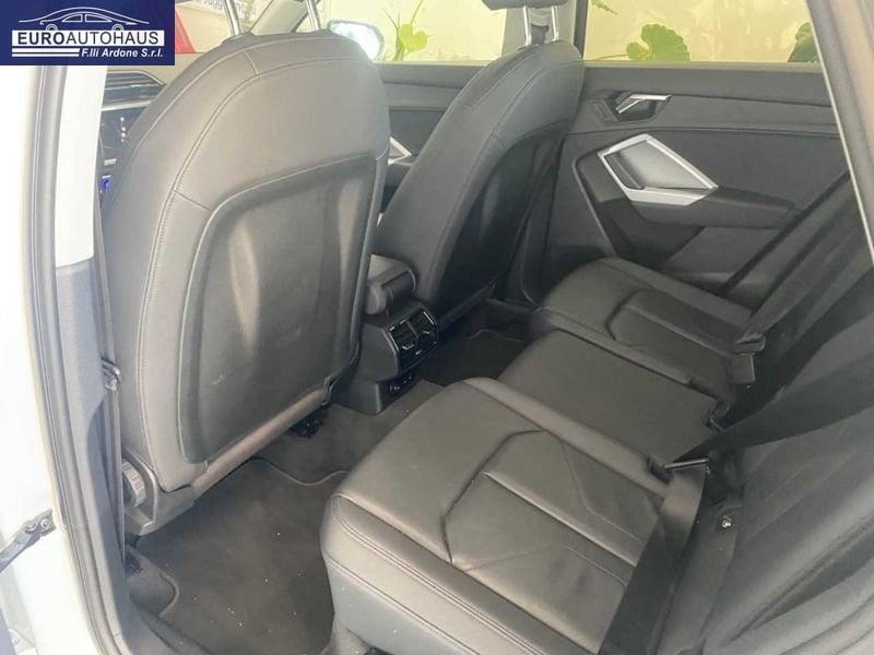 Audi Q3 2.0 35 TDI Business Advanced S Tronic *TETTUCCIO, PELLE, SEDILI RISC.*