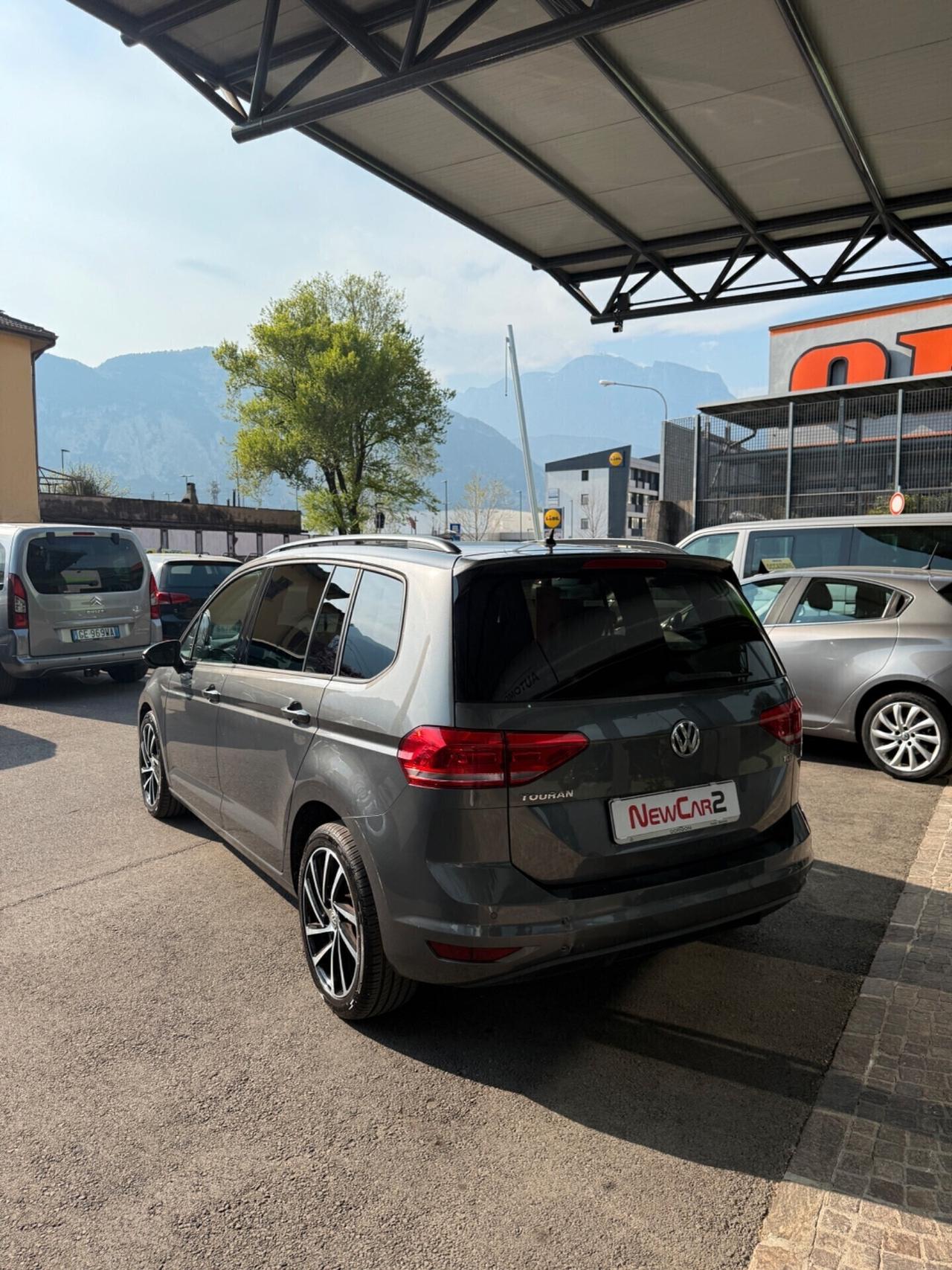 VOLKSWAGEN TOURAN 1.6 TDI 115 CV SCR Executive BlueMotion Technology